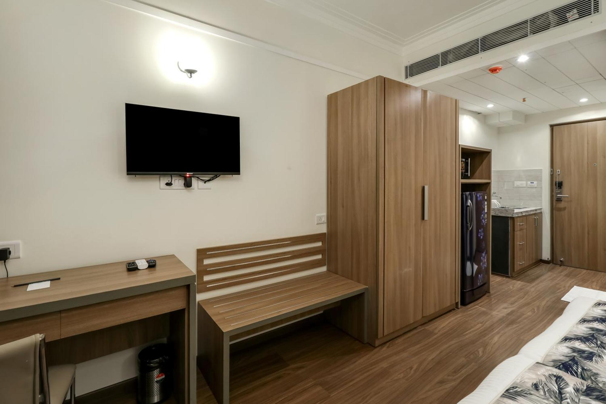 Starlit Suites Newtown Kolkata Exterior photo