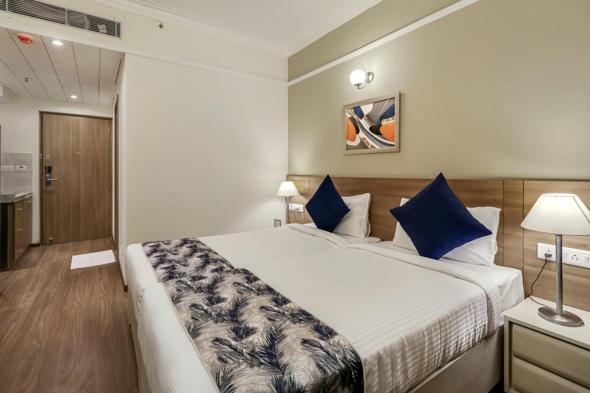 Starlit Suites Newtown Kolkata Exterior photo